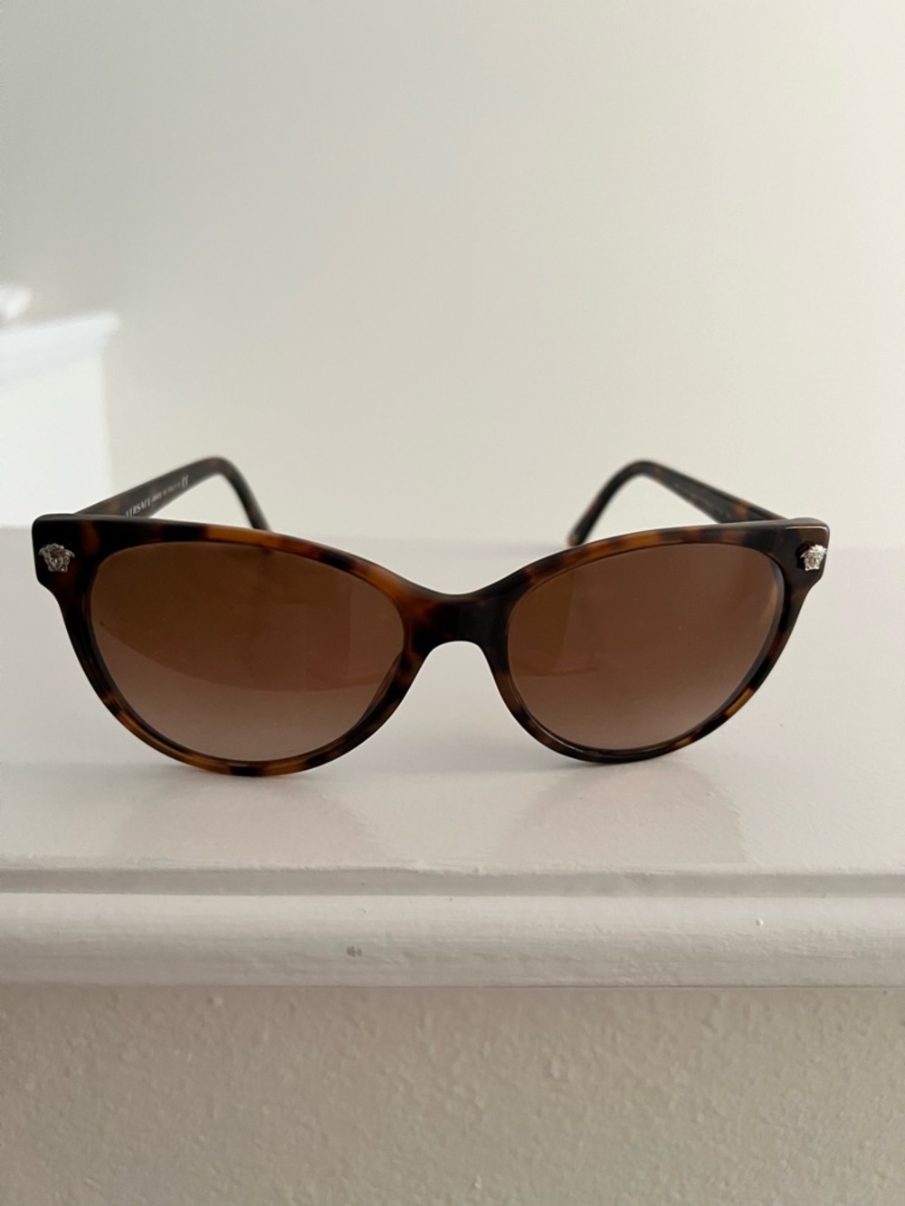 Versace Women's Tortoiseshell Sunglasses with Brown Gradient Lenses - Picture 6 of 8